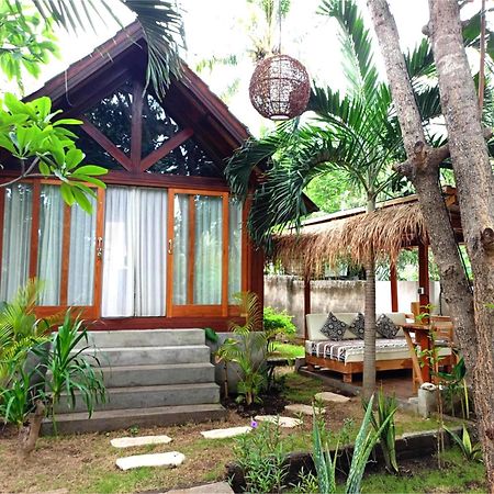 Bintang Tiga Bungalows Gili Air Buitenkant foto