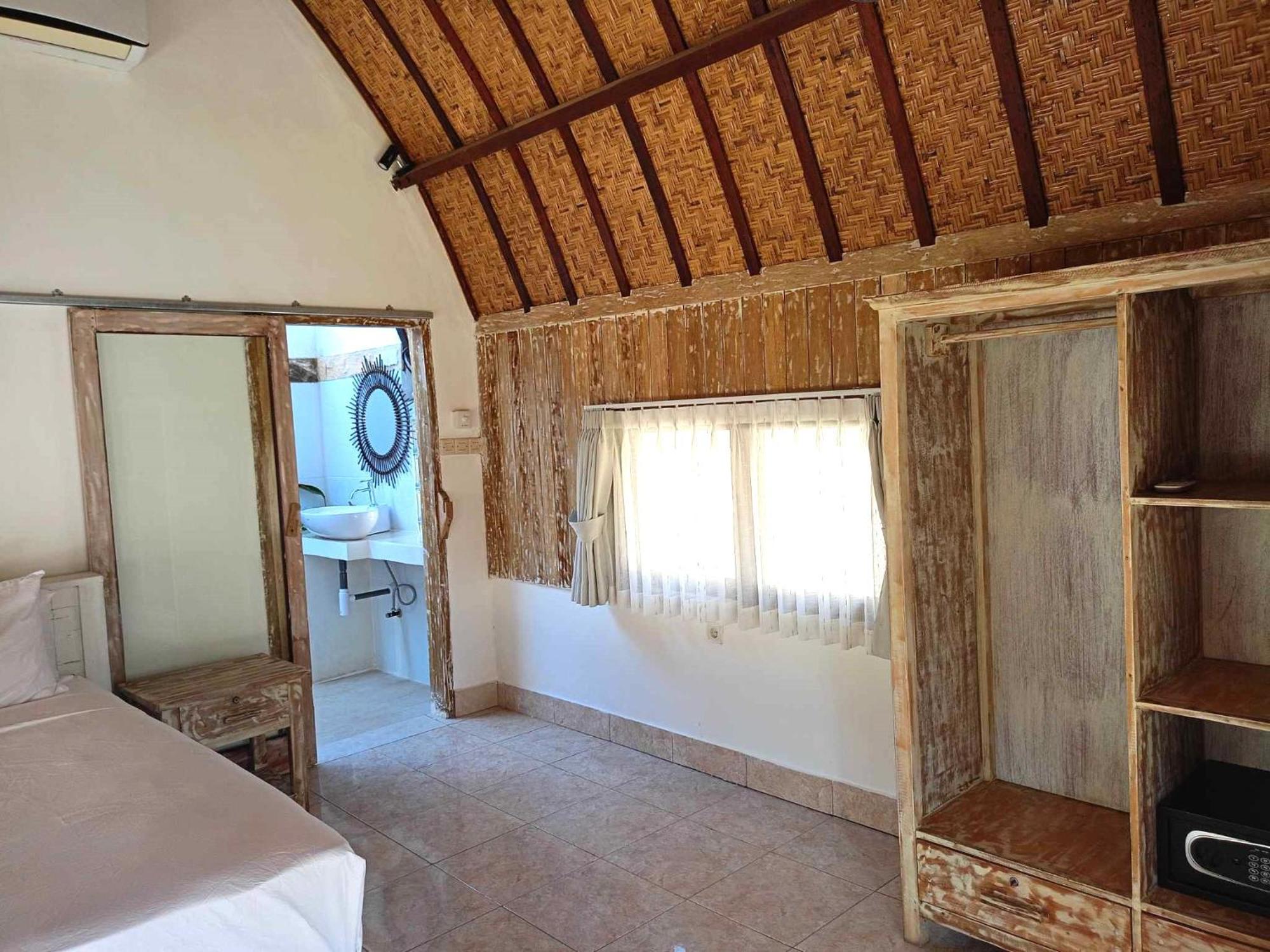 Bintang Tiga Bungalows Gili Air Buitenkant foto