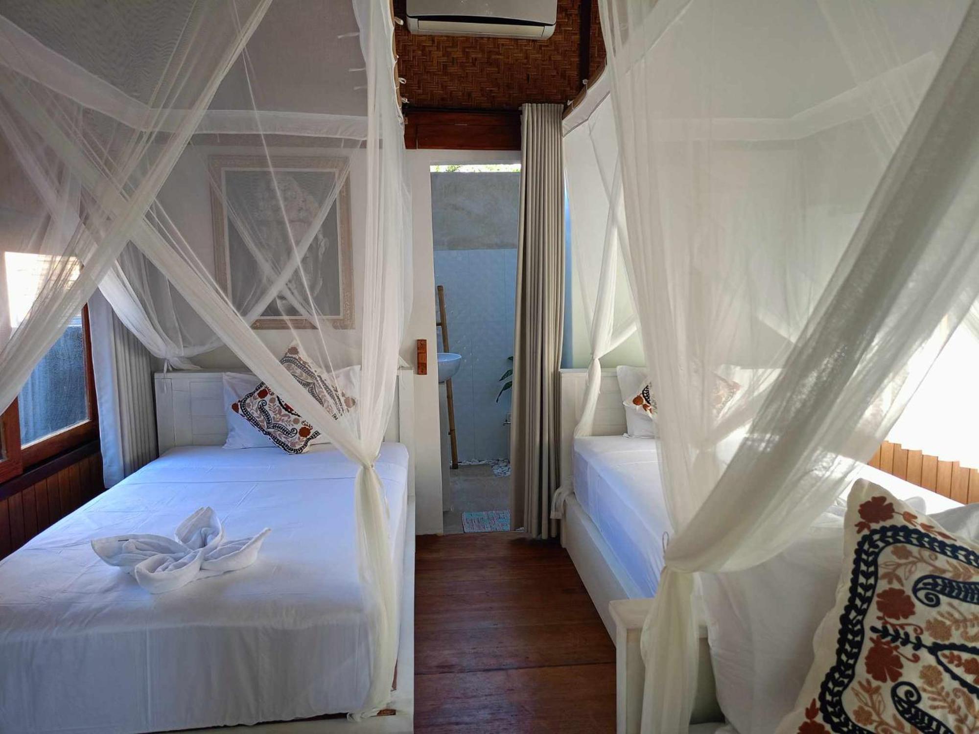 Bintang Tiga Bungalows Gili Air Buitenkant foto