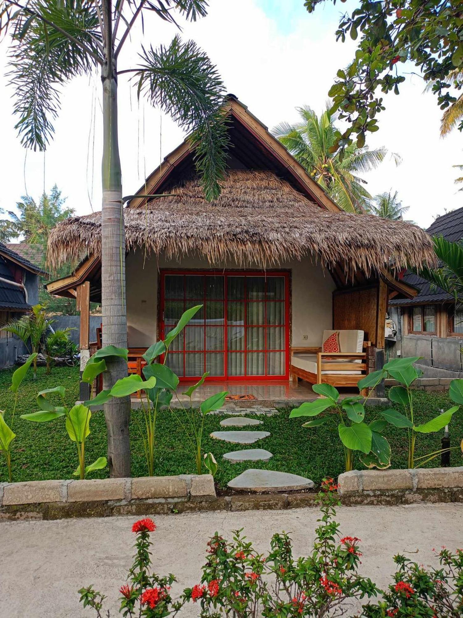 Bintang Tiga Bungalows Gili Air Buitenkant foto