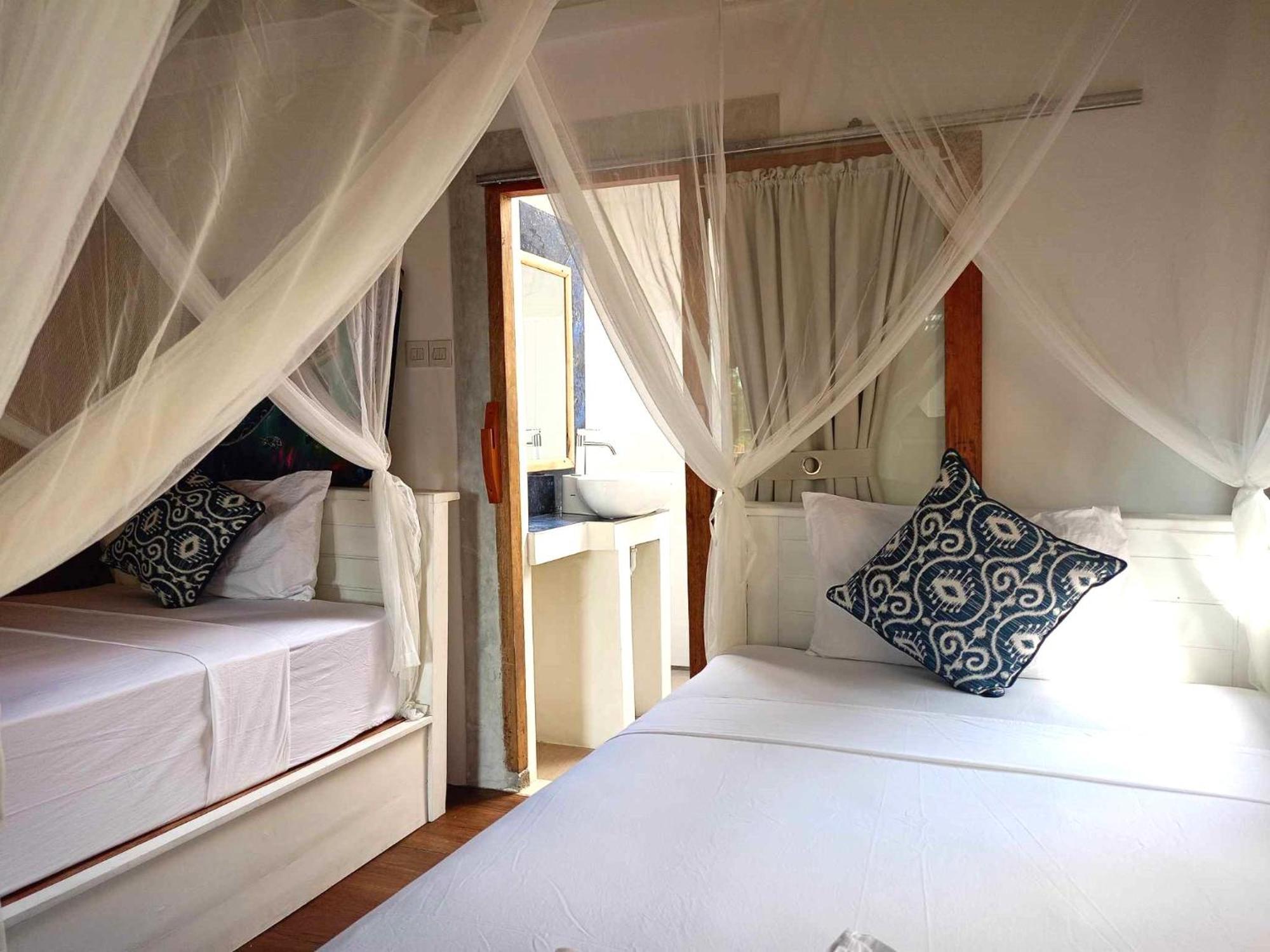 Bintang Tiga Bungalows Gili Air Buitenkant foto
