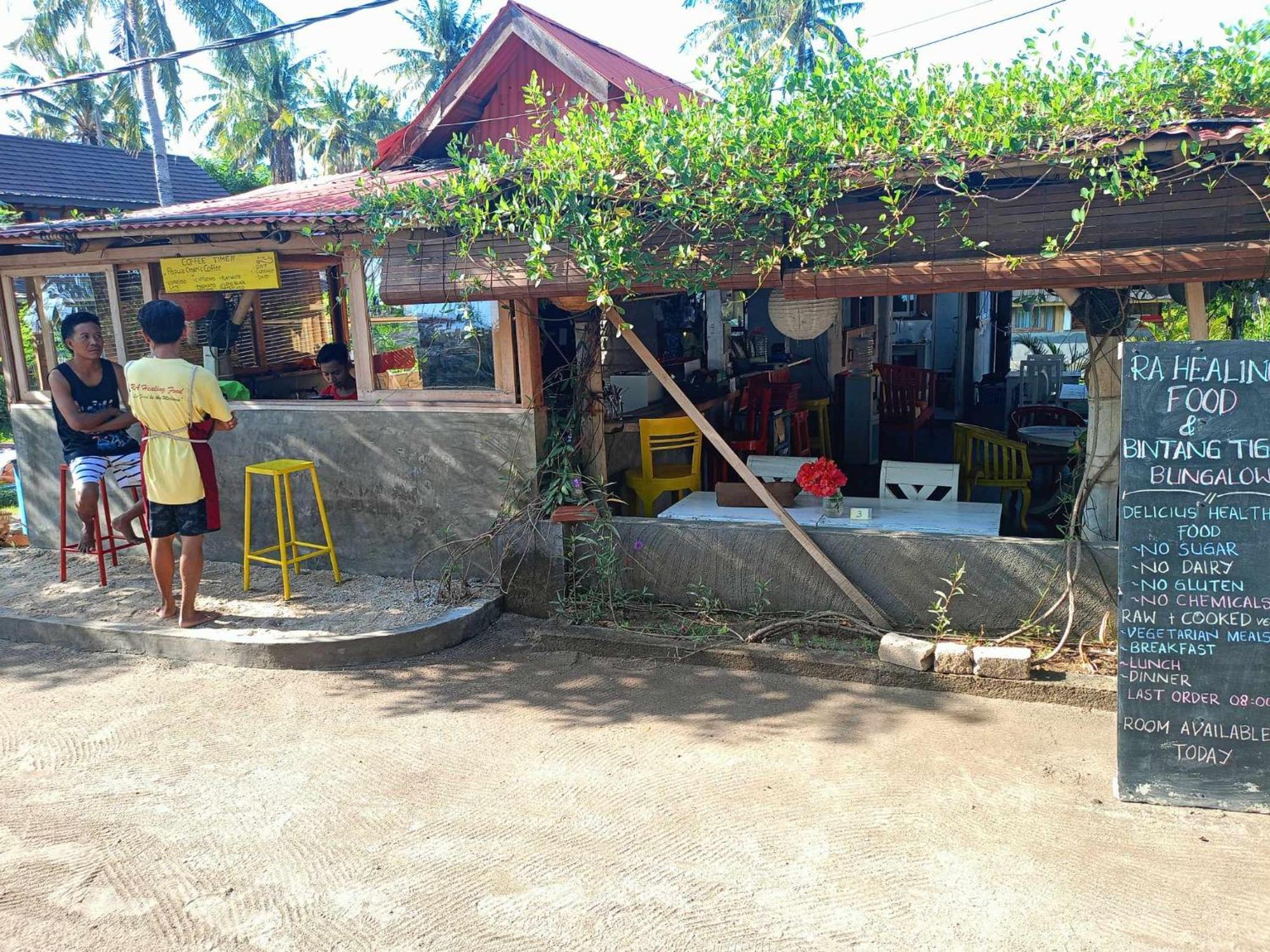 Bintang Tiga Bungalows Gili Air Buitenkant foto
