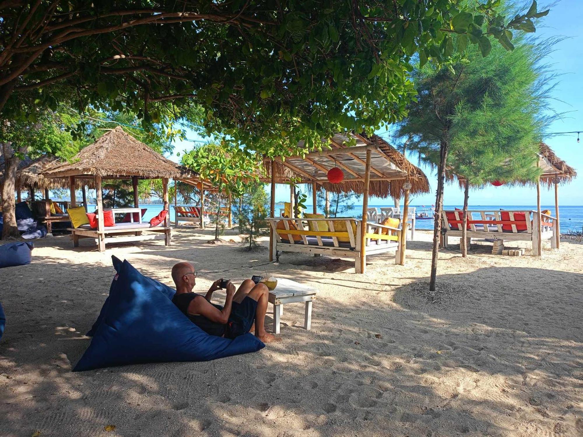 Bintang Tiga Bungalows Gili Air Buitenkant foto