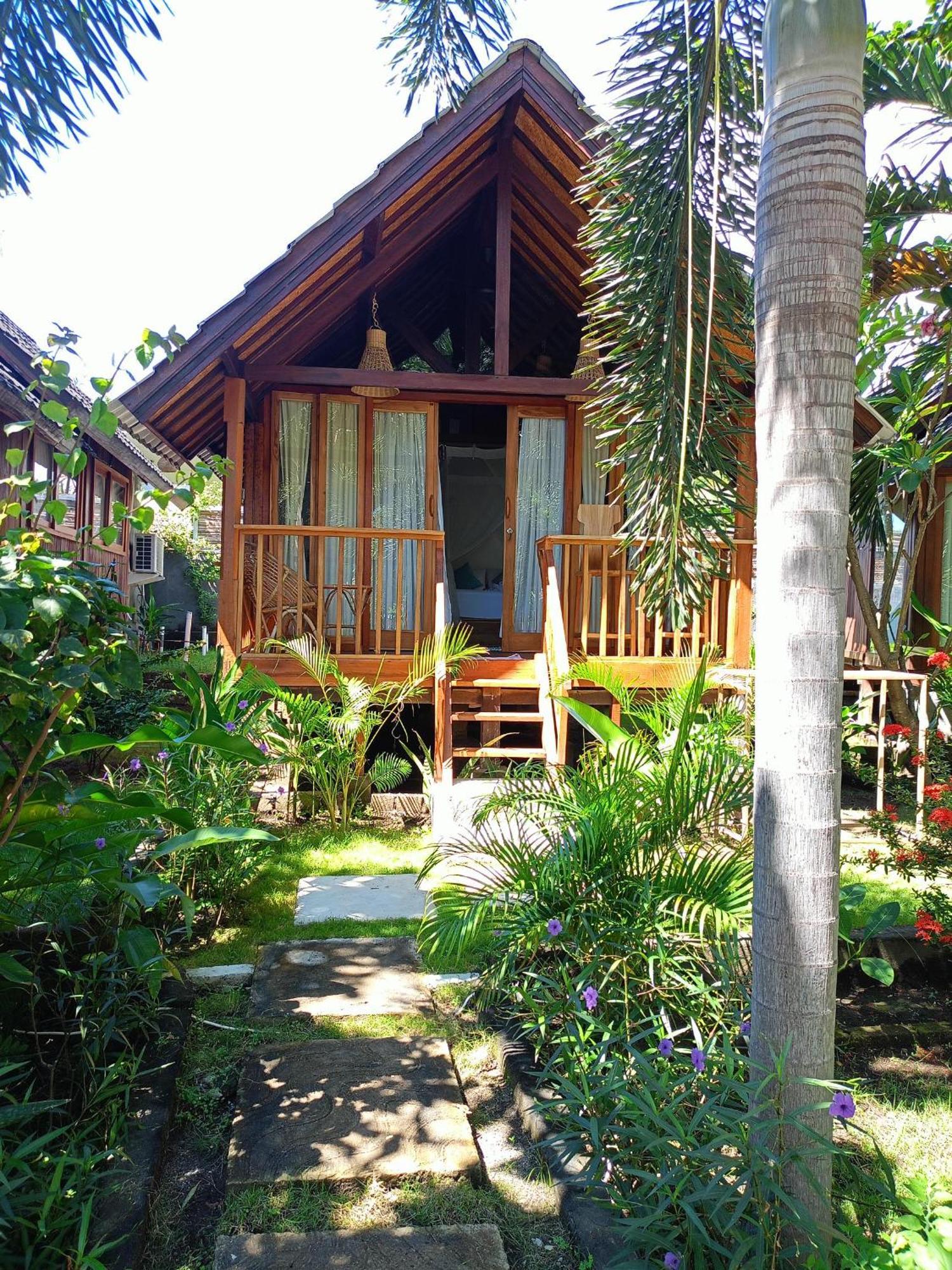 Bintang Tiga Bungalows Gili Air Buitenkant foto