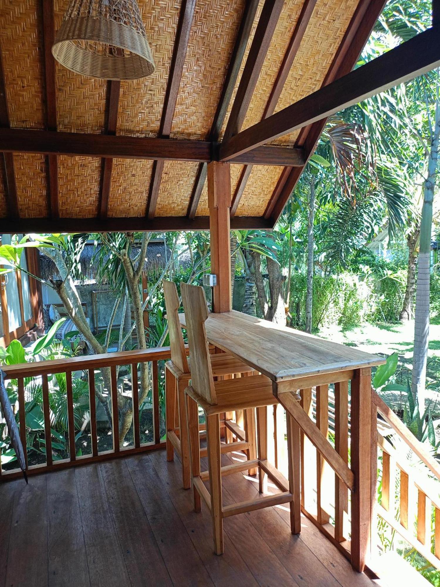 Bintang Tiga Bungalows Gili Air Buitenkant foto